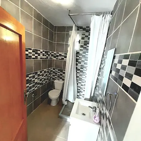 Tropicana One Bedroom Flat T1 With Garden Close To 8 Beaches * Albufeira