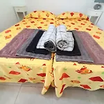 Tropicana One Bedroom Flat T1 With Ac Portatil, Garden And Parking Place Apartment