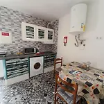 Tropicana One Bedroom Flat T1 With Ac Portatil, Garden And Parking Place Albufeira