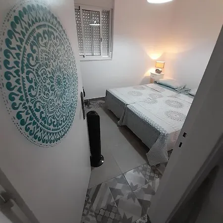 Tropicana One Bedroom Flat T1 With Ac Portatil, Garden And Parking Place Daire