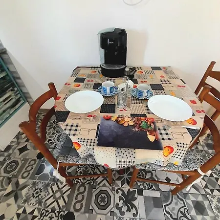 Bali Tropicana One Bedroom Flat T1 With Ac Portatil, Garden, Parking Place 公寓