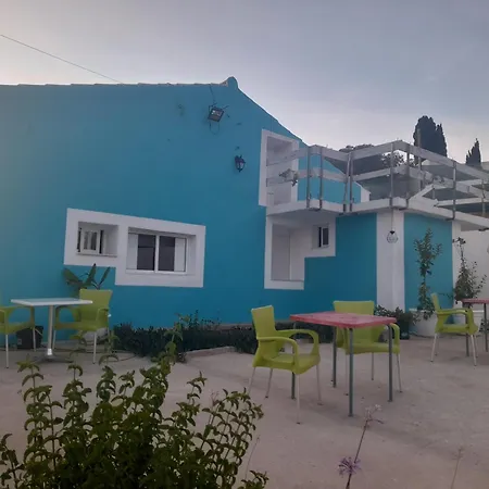 Tropicana One Bedroom Flat T1 With Ac Portatil, Garden And Parking Place