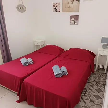 Tropicana One Bedroom Flat T1 With Ac Portatil, Garden And Parking Place *