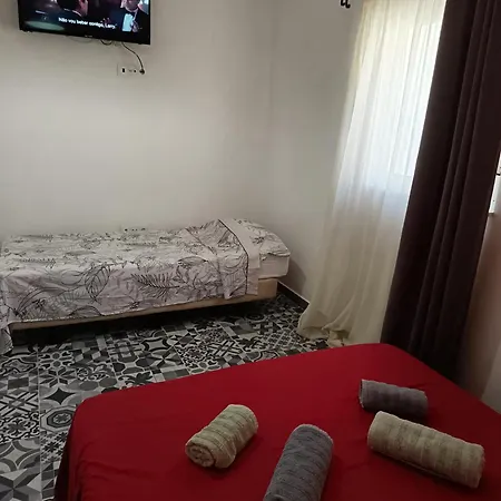 Bali Tropicana One Bedroom Flat T1 With Ac Portatil, Garden, Parking Place * Albufeira