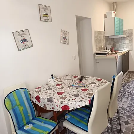 Appartement Bali Tropicana One Bedroom Flat T1 With Ac Portatil, Garden, Parking Place