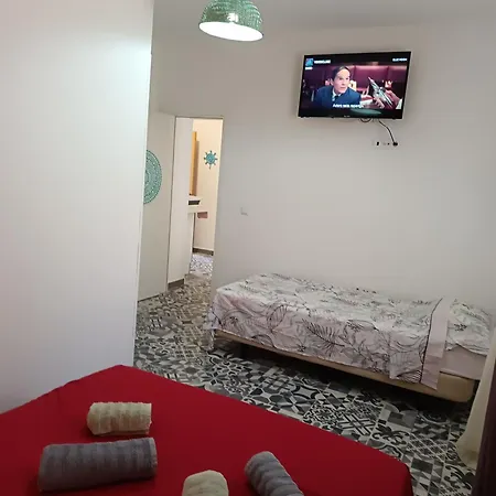 Bali Tropicana One Bedroom Flat T1 With Ac Portatil, Garden, Parking Place