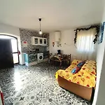 Tropicana One Bedroom Flat T1 With Ac Portatil, Garden And Parking Place 아파트 *